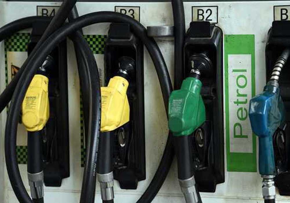 Petroleum dealers ends strike against federal government's recent tax measures on petrol sales